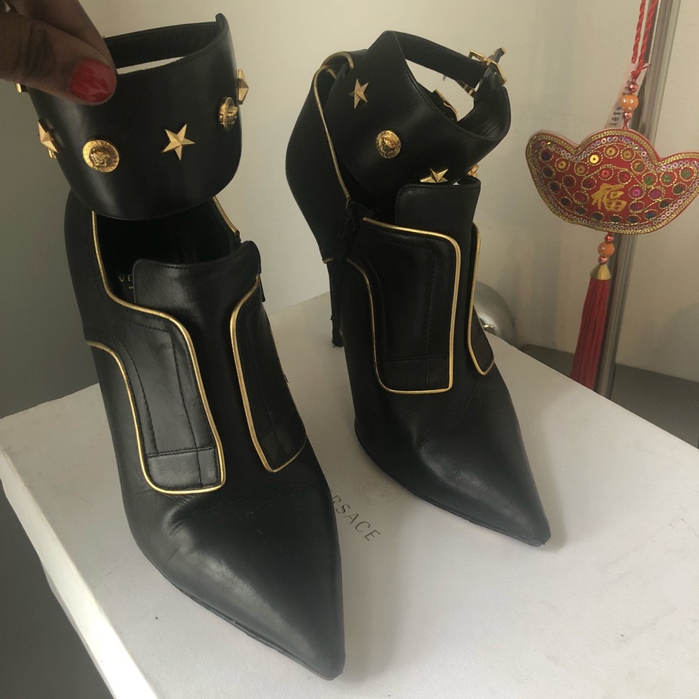 VERSACE Shoes